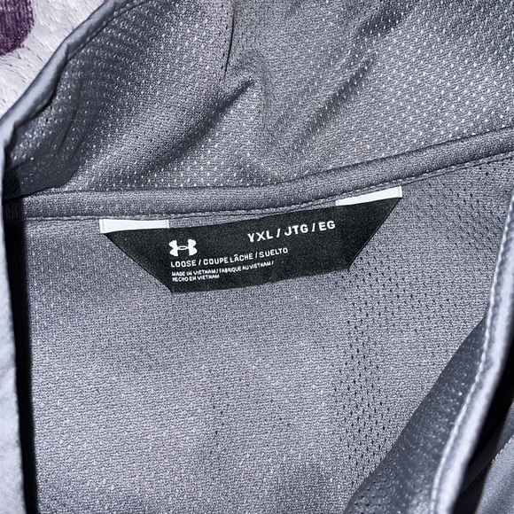 Youth XL Under Armour Wind Breaker Grey Black NWOT - Picture 4 of 7